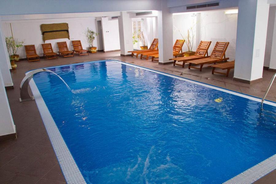 Hotel Domnitei Călimăneşti Εξωτερικό φωτογραφία